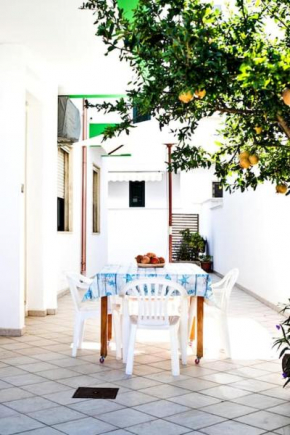 Trilocale a 50 mt dal mare con patio - Teresa Houses